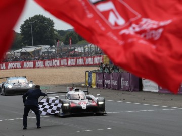 Toyota Gazoo Racing po hat trick w Le Mans